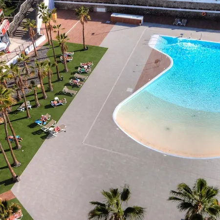 Chloe * Playa del Ingles (Gran Canaria)